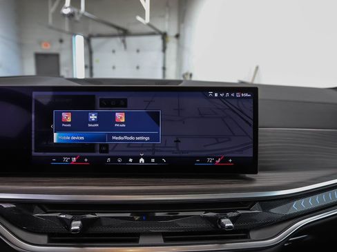 Used 2026 BMW X5 xDrive50e w/ M Sport Package image 16