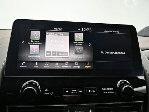 Used 2024 Nissan Armada Platinum w/ Captain's Chairs Package image 13