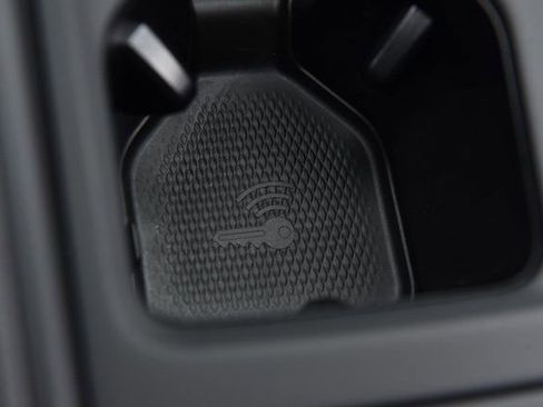 New 2026 Volkswagen Tiguan SE R-Line AWD/4WD image 16
