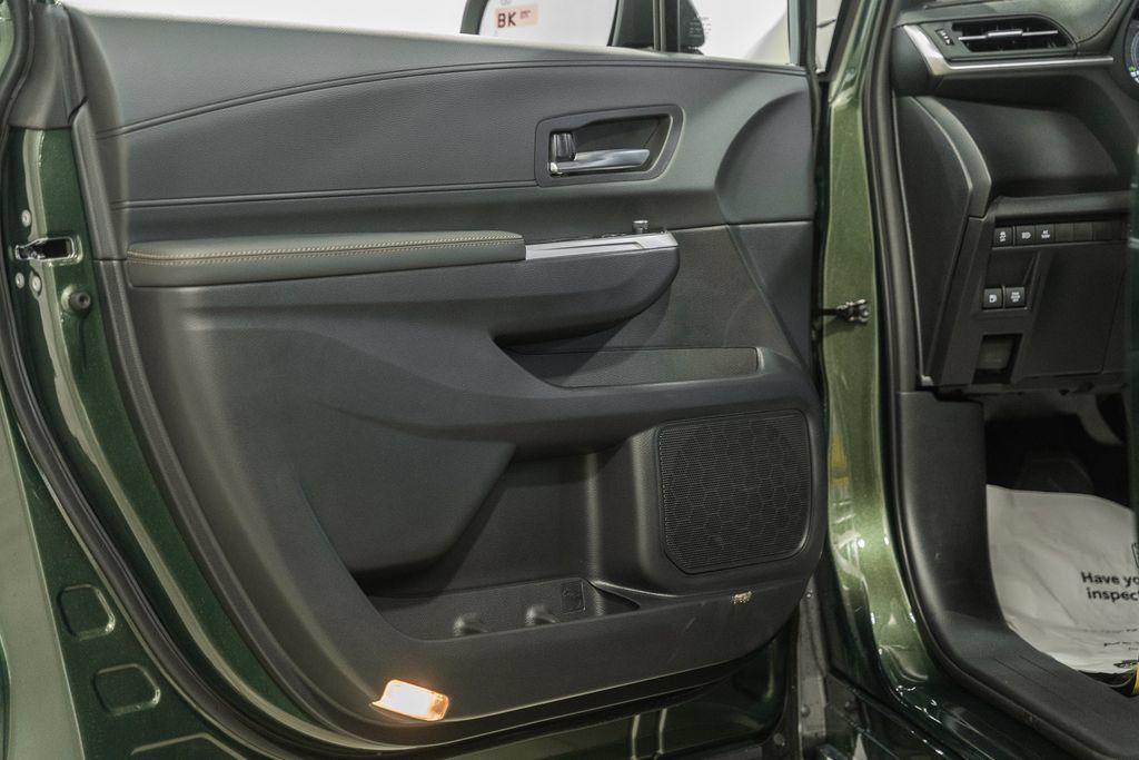 New 2026 Toyota Sienna XLE Woodland Edition AWD/4WD image 44