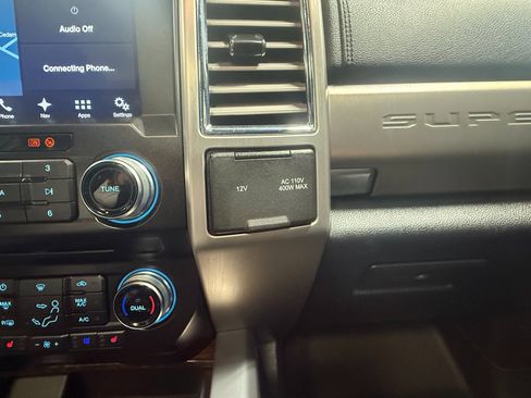 Used 2017 Ford F250 Platinum w/ Platinum Ultimate Package image 38