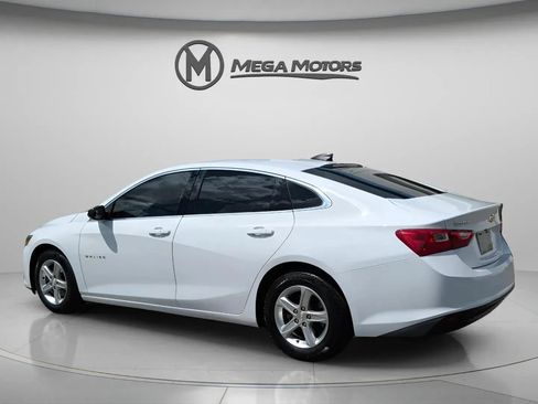 Used 2021 Chevrolet Malibu LS FWD image 4