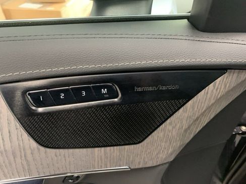 Certified 2022 Volvo XC90 T6 Inscription w/ Climate Package image 13