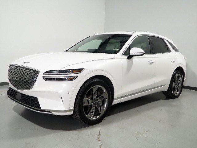 Used 2025 Genesis Electrified GV70 AWD Advance image 10