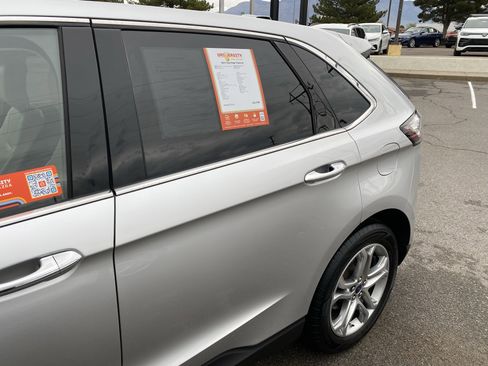 Used 2017 Ford Edge Titanium FWD image 57