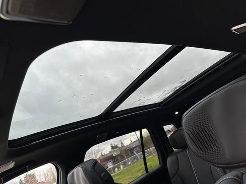 New 2026 Cadillac Vistiq Sport image 24