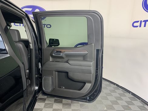 Used 2025 GMC Sierra 1500 SLT RWD image 30