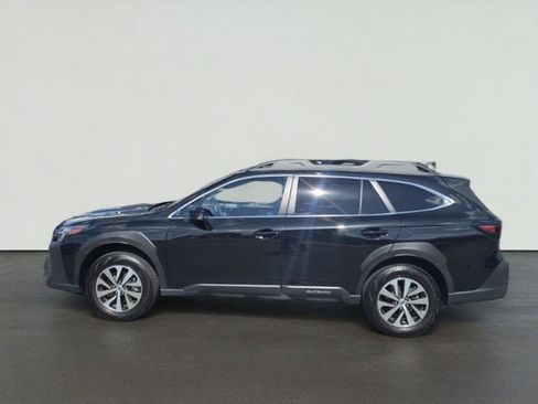 Used 2025 Subaru Outback Premium AWD/4WD image 24