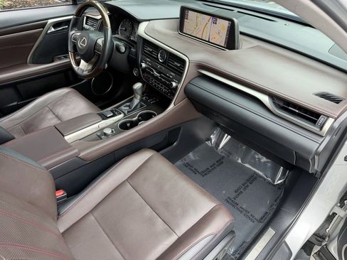 Used 2018 Lexus RX 350L FWD image 33