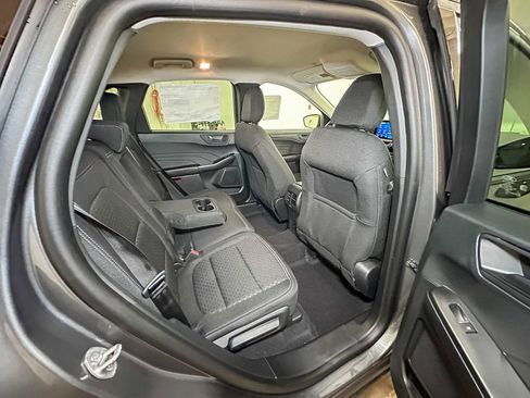 New 2026 Ford Escape Active w/ Cold Weather Package AWD/4WD image 3