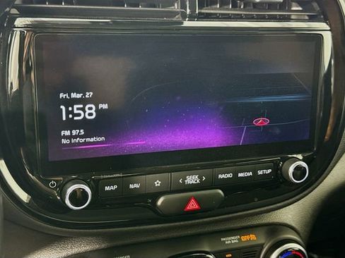 Used 2023 Kia Soul EX image 15