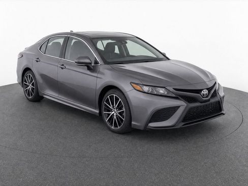 Used 2024 Toyota Camry SE w/ Cold Weather Package AWD/4WD image 7
