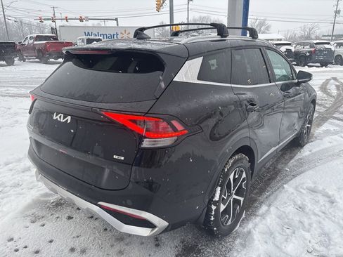 Used 2023 Kia Sportage EX image 5