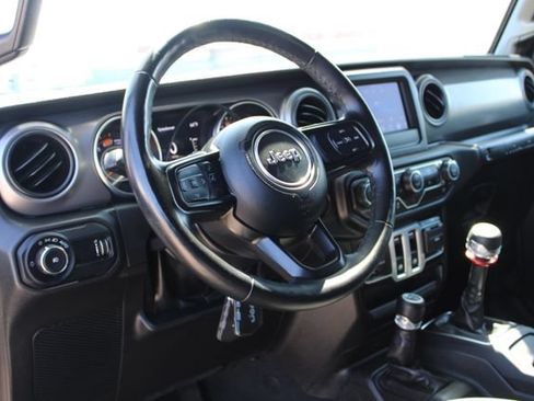 Used 2023 Jeep Wrangler Sport AWD/4WD image 13