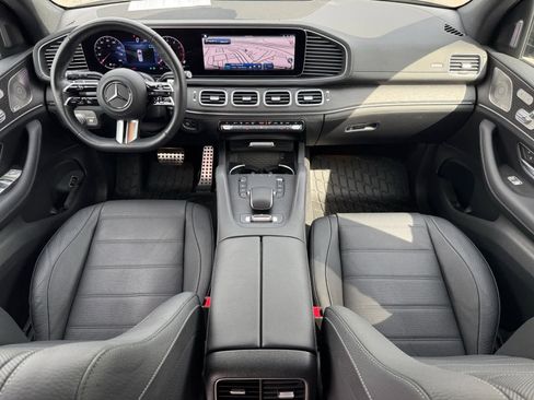 Certified 2025 Mercedes-Benz GLS 450 4MATIC image 12