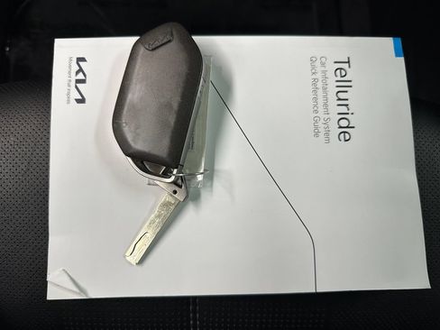 Used 2024 Kia Telluride EX AWD/4WD image 43