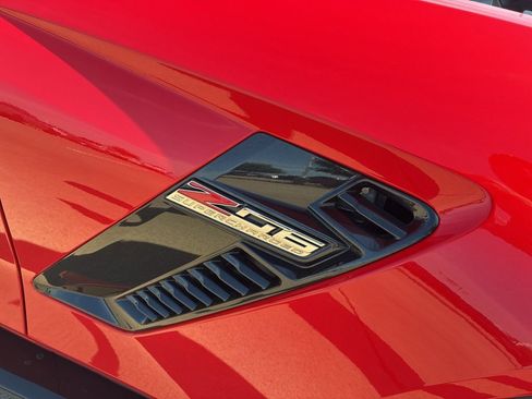 Used 2016 Chevrolet Corvette Z06 w/ Z07 Performance Package RWD image 7