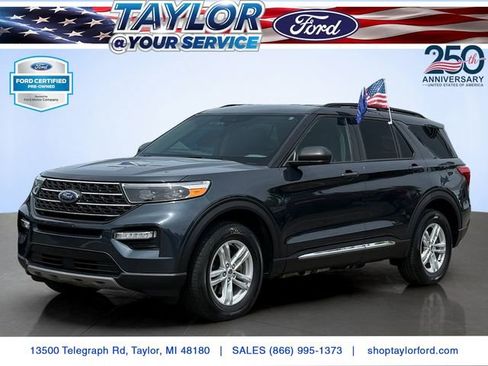 Certified 2024 Ford Explorer XLT w/ Equipment Group 202A AWD/4WD image 1
