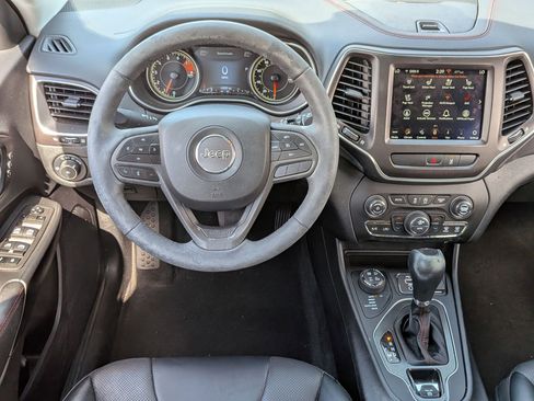 Certified 2022 Jeep Cherokee Trailhawk w/ Sun, Sound & Nav Group image 33