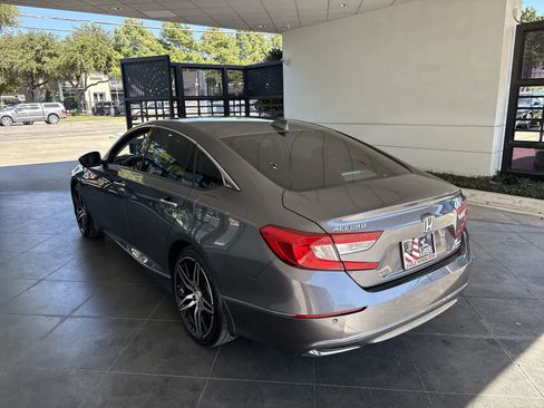 Certified 2021 Honda Accord Touring image 4