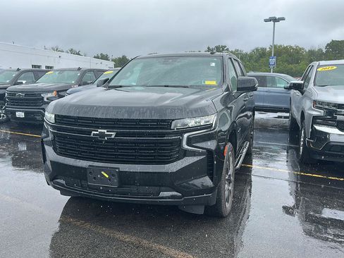 Used 2024 Chevrolet Tahoe RST w/ Luxury Package AWD/4WD image 5