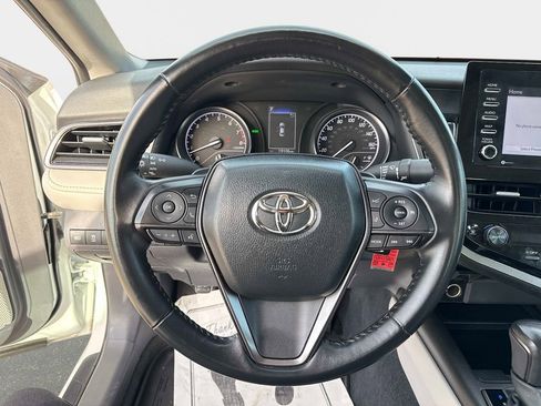 Used 2024 Toyota Camry SE image 24