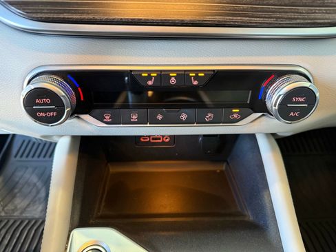 Used 2019 Nissan Altima 2.5 Platinum image 25