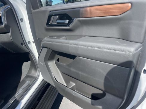 New 2026 GMC Yukon Denali w/ Denali Reserve Package AWD/4WD image 27