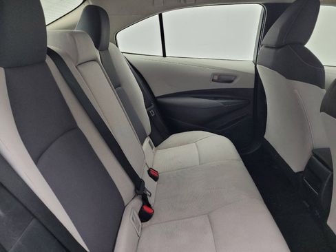 Used 2022 Toyota Corolla LE FWD image 19