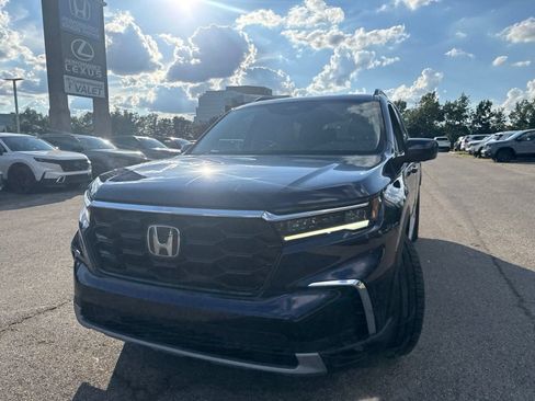 Used 2023 Honda Pilot Elite image 19