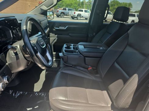 Used 2024 GMC Sierra 1500 SLT AWD/4WD image 16
