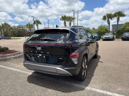 Used 2024 Hyundai Kona Limited FWD image 17