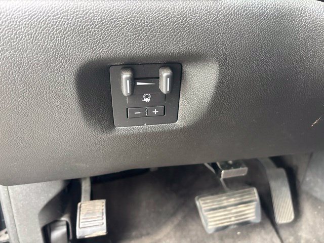 Used 2013 Chevrolet Avalanche LTZ AWD/4WD image 20
