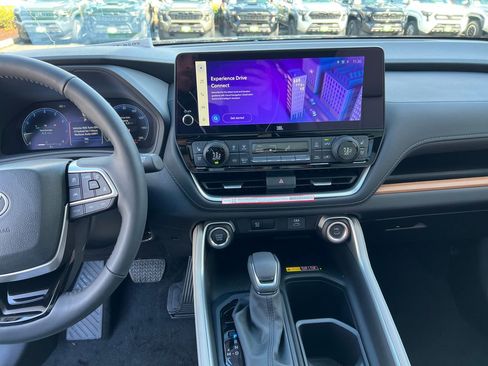 New 2026 Toyota Grand Highlander AWD image 14