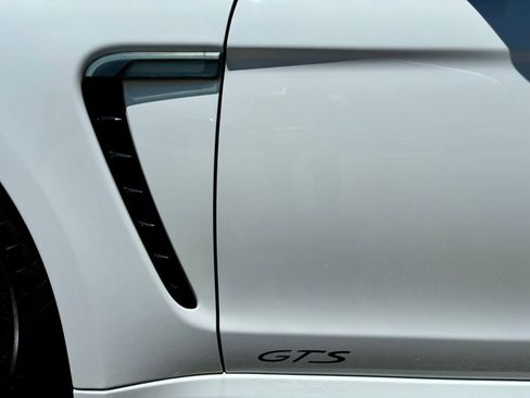 Used 2015 Porsche Panamera GTS AWD/4WD image 40