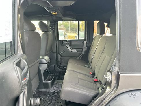 Used 2017 Jeep Wrangler Unlimited Sport image 24