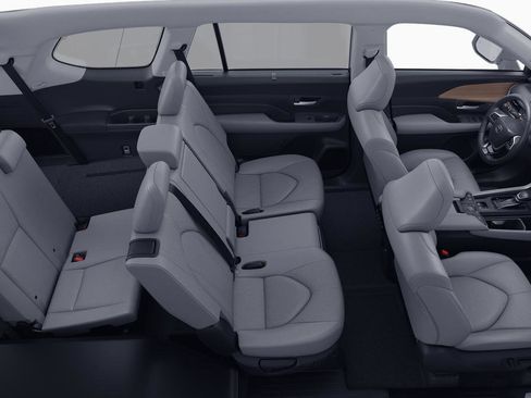 New 2026 Toyota Grand Highlander FWD image 22