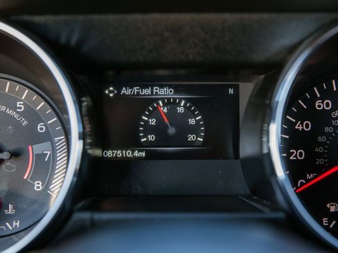 Used 2015 Ford Mustang Coupe image 17