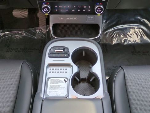 New 2026 Hyundai Ioniq 9 SEL image 18