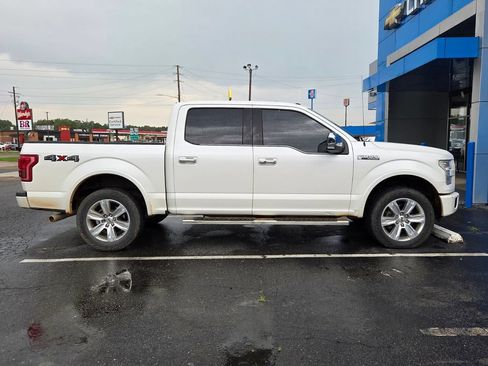 Used 2016 Ford F150 Platinum w/ Equipment Group 701A Luxury AWD/4WD image 6