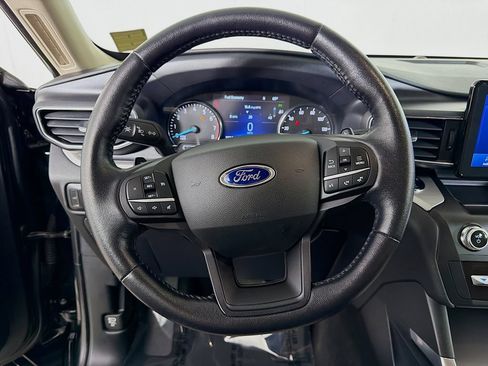 Used 2020 Ford Explorer XLT w/ Equipment Group 202A AWD/4WD image 13