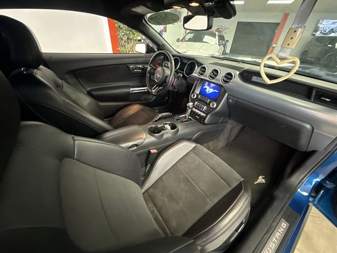 Used 2017 Ford Mustang GT Premium w/ Equipment Group 401A RWD image 19