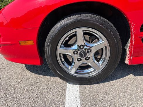 Used 1999 Pontiac Firebird Formula w/ Security Pkg RWD image 26