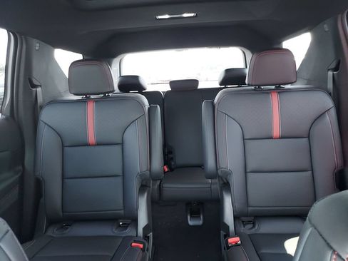 New 2026 Chevrolet Traverse RS AWD/4WD image 13
