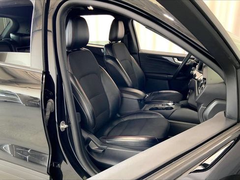Used 2025 Ford Escape ST-Line AWD/4WD image 6