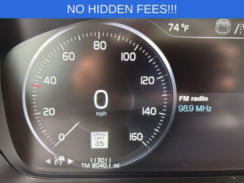 Used 2019 Volvo XC90 T5 Momentum w/ Multimedia Package image 37