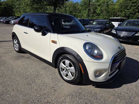 Used 2017 MINI Cooper 2-Door Hardtop FWD image 7