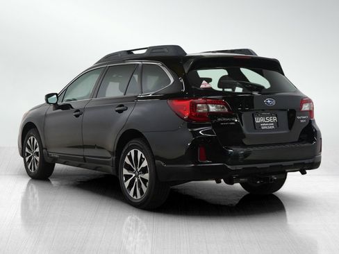 Used 2015 Subaru Outback 3.6R Limited image 3