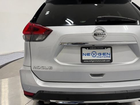 Used 2020 Nissan Rogue SL AWD/4WD image 48