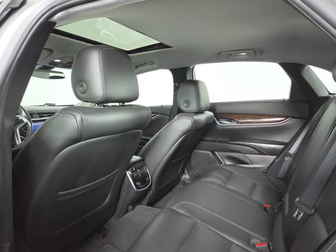 Used 2015 Cadillac XTS Luxury AWD/4WD image 21